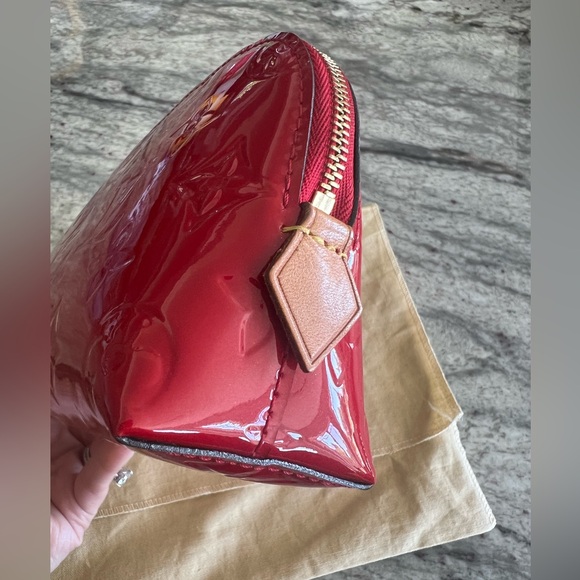 Authentic Louis Vuitton Monogram Vernis Pouchette Cosmetic Pouch - Picture 3 of 11